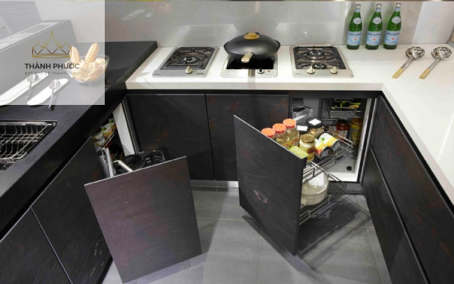 Hệ tủ bếp thông minh có nhiều không gian lưu trữ đồ đạc hơn